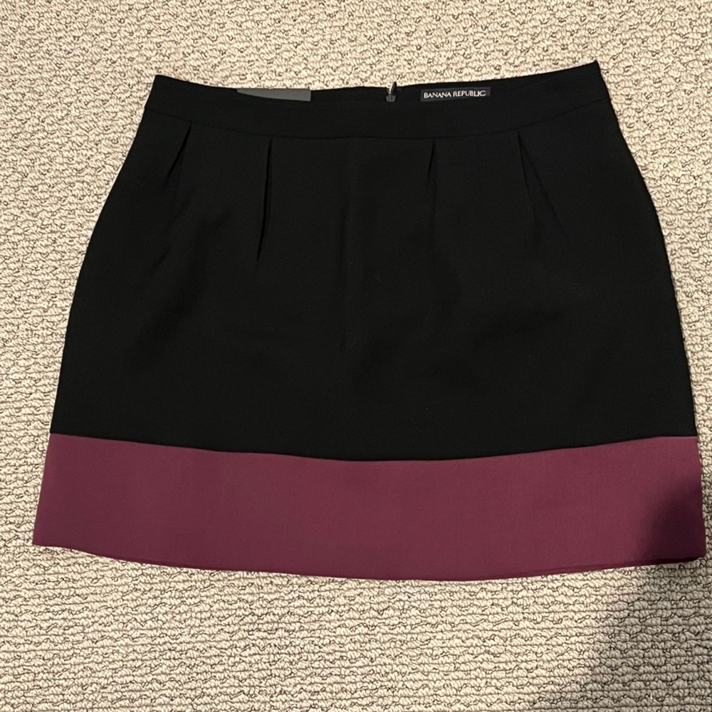 Black & Purple Mini Skirt size 6 petite